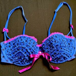Victoria Secret Sexy Little Things 36C front close bra